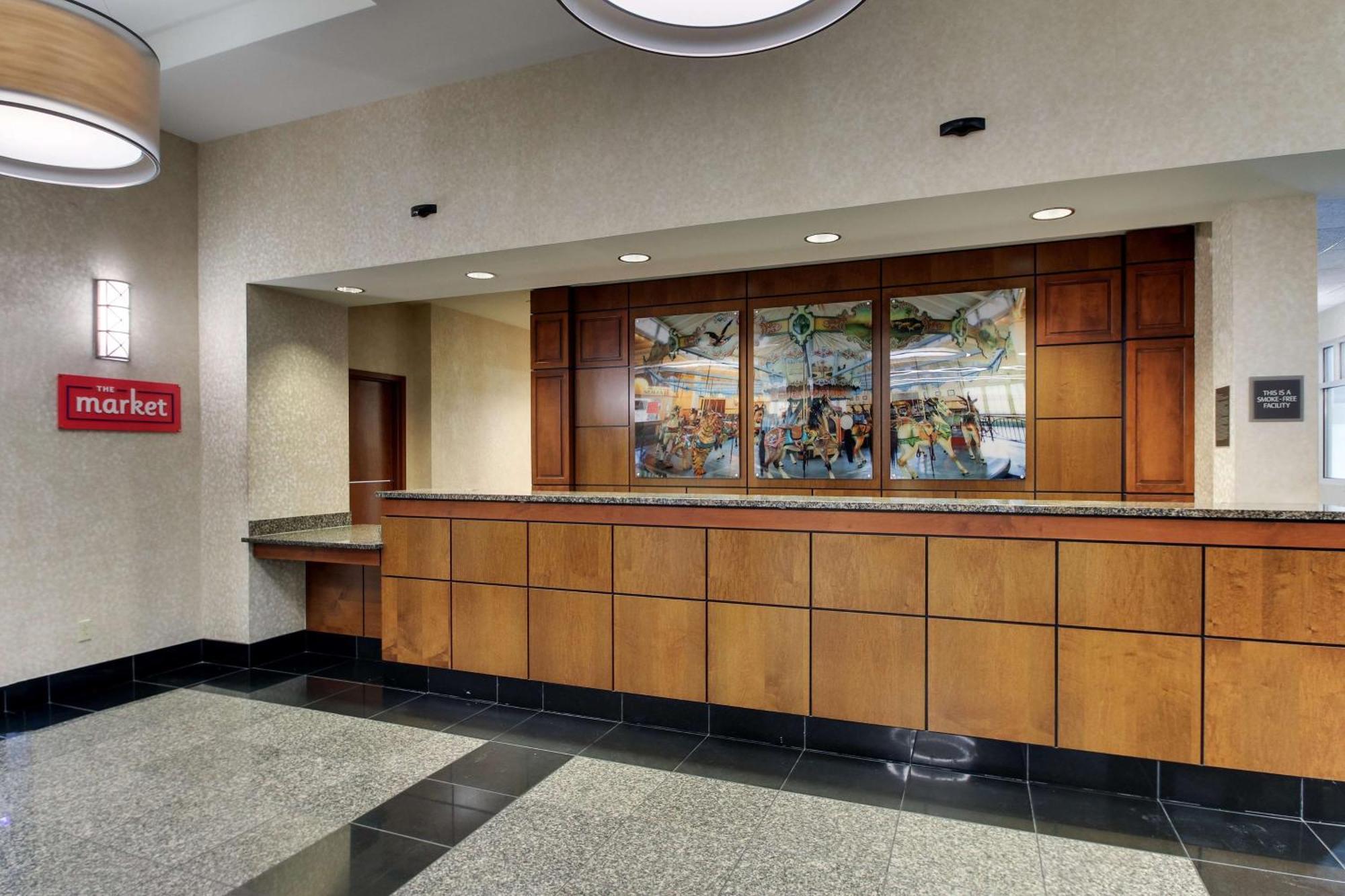 Drury Inn & Suites מרידיאן מראה חיצוני תמונה